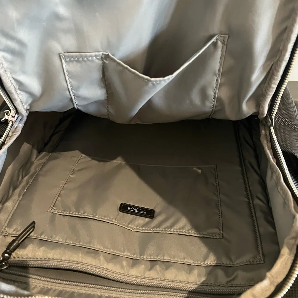 Tumi backpack - Picture 4 of 4